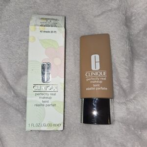 Clinique perfectly real makeup